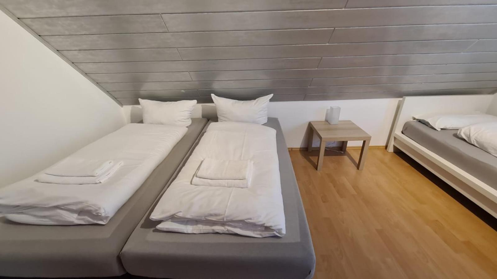 Schlafzimmer 1 Mit Top Aussicht Ueber Weilstetten Balingen Extérieur photo