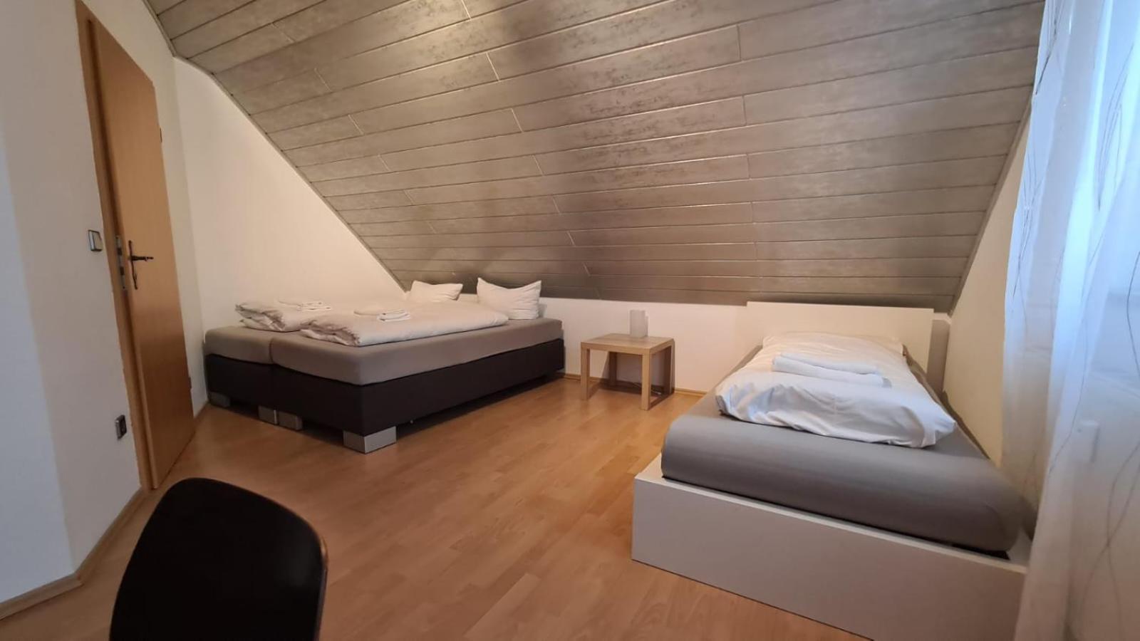 Schlafzimmer 1 Mit Top Aussicht Ueber Weilstetten Balingen Extérieur photo